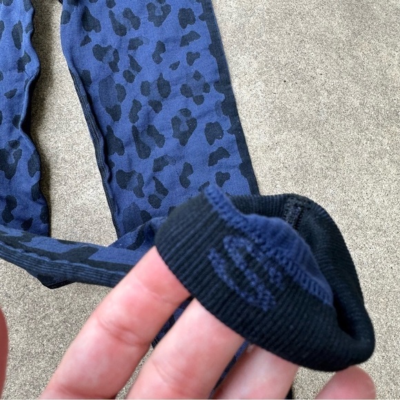 925 Fit Wild Thing Animal Print Legging - Picture 5 of 5